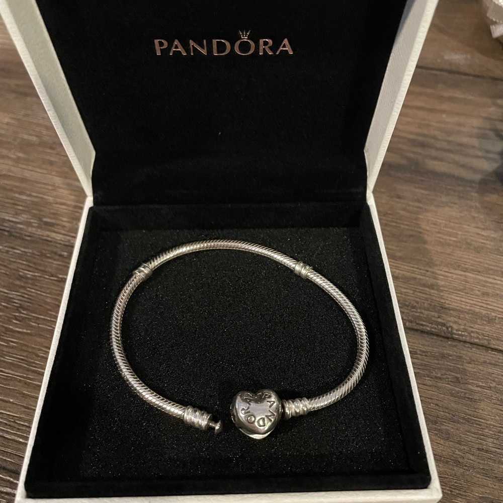 Pandora heart clasp bracelet